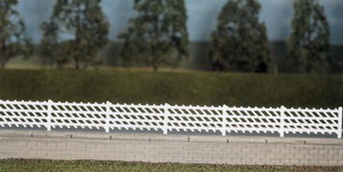 Ratio 426 HO LMS(MR)STATIONFENCEWHT