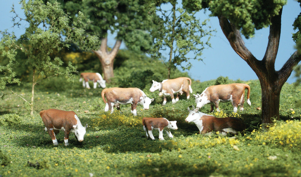 Woodland Scenics A2767 O Scenic Accents Hereford Cow Figures (Set of 11)