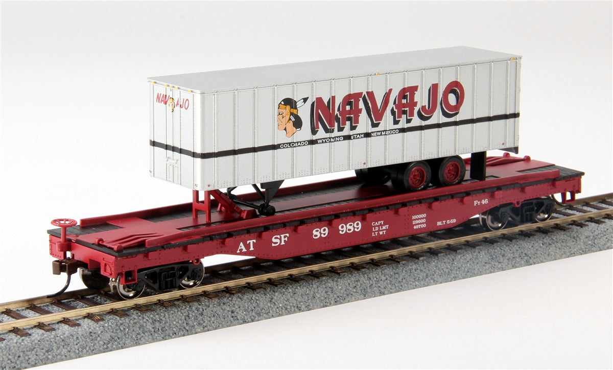 Bachmann 16701 HO Santa Fe 52' Flat Car w/ 35' Navajo Trailer