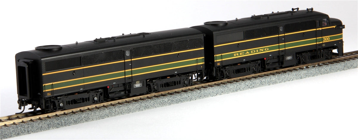 MTH 80-2095-0 HO Reading ALCO FA-1 A/B Diesel Locomotive #300A/300B