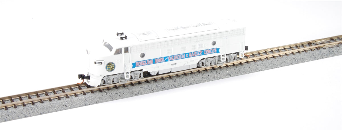 Micro-Trains 98500732 N Ringling Bros FP-7 Powered Diesel Locomotive #1889