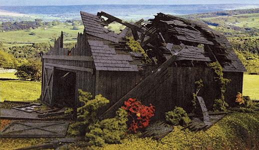 Branchline Trains 449 O Fallen Barn Laser-Art Kit