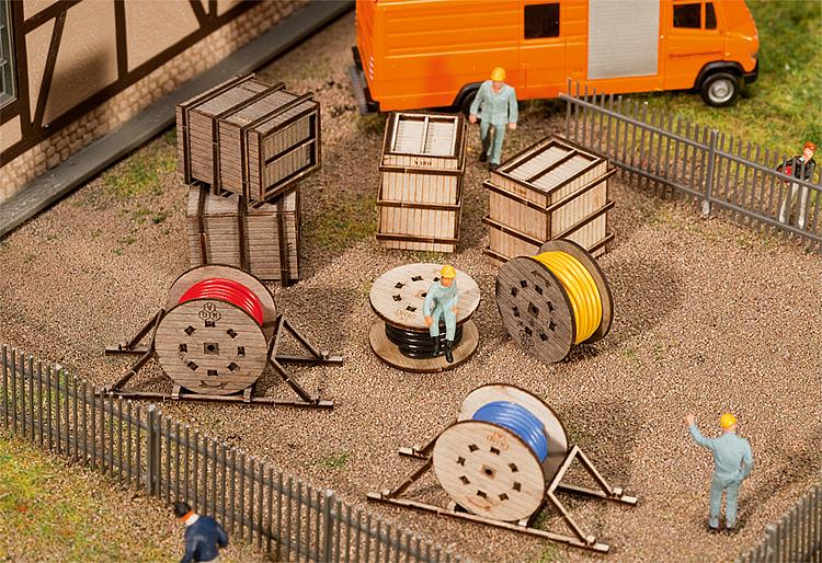 Faller 180617 HO Wood Crates & Cable Reels Kit