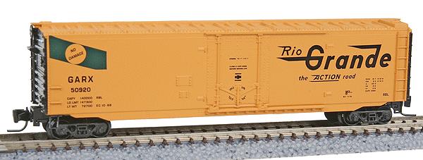 Micro Trains Line 489-50700452 Z Scale 50' Plug-Door Boxcar - Ready to Run
