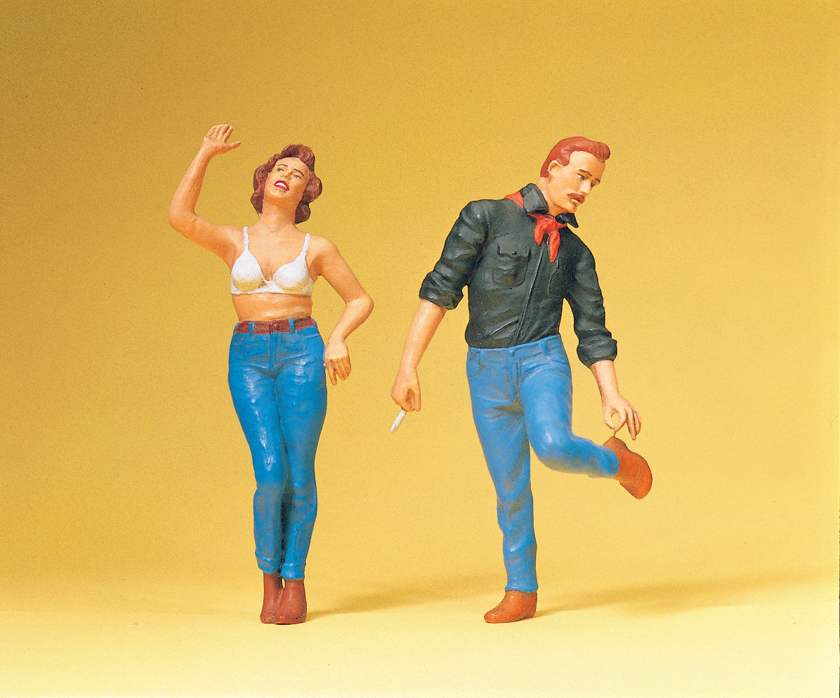 Preiser 45127 G Couple In Jeans Figures (Set of 2)
