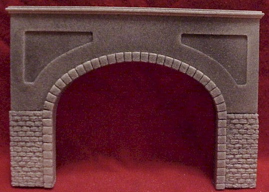 Preiser 106 HO 4-3/4 x 7" Cut Stone Double Track Tunnel Portal