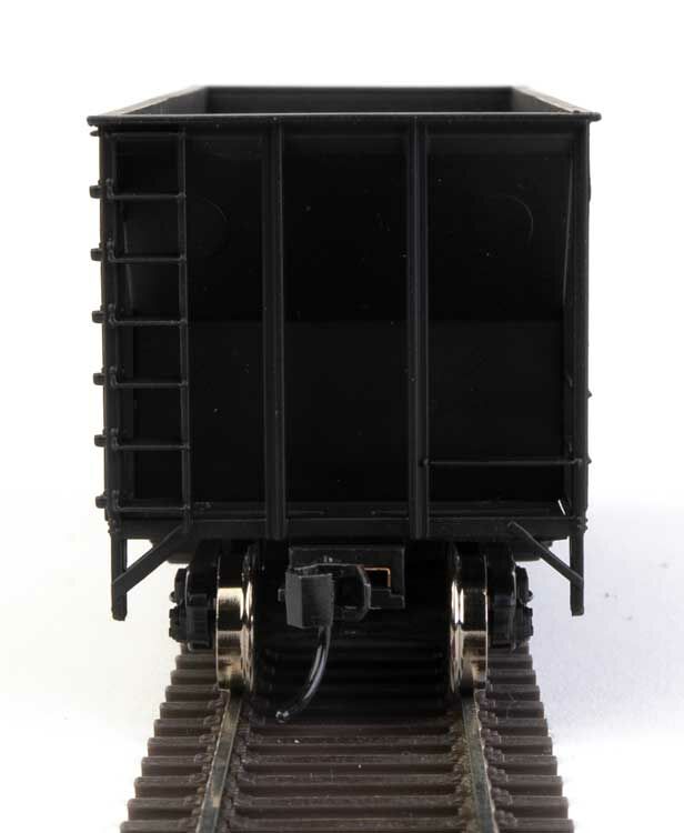 Walthers 910-56629 HO Union Pacific 34' 100-Ton 2-Bay Hopper RTR WP #10942