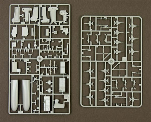 Italeri 5533 1:720 USS RONALD REAGAN Military Airplane Kit