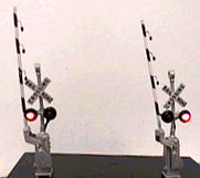 NJ International 1163 HO Crossing Gate Signals - Crossbuck with Bar Type Gate