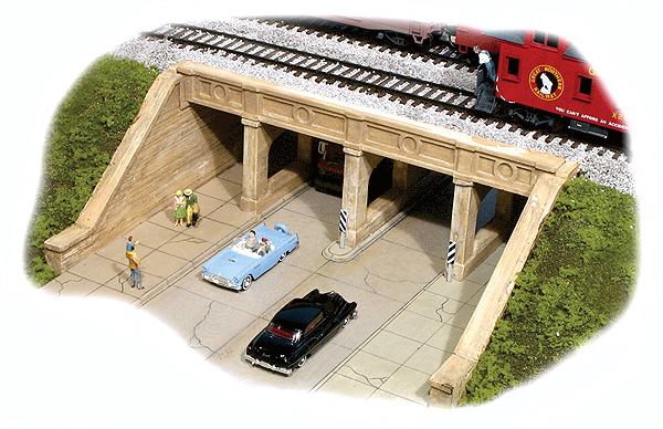 Monroe Models 2009 HO Merchant Street Bridge Kit