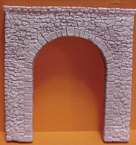 Pre-Size 604 O Scale Random Stone Tunnel Portal