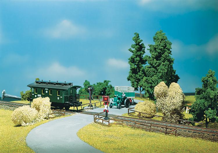 Faller 180630 HO Crossing w/Warning Lights