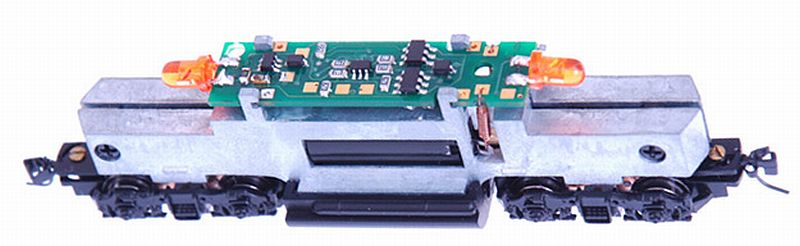 Digitrax DZ123M0 Z Scale Mobile Decoder DCC Plug 'N Play: Fits Micro Trainz