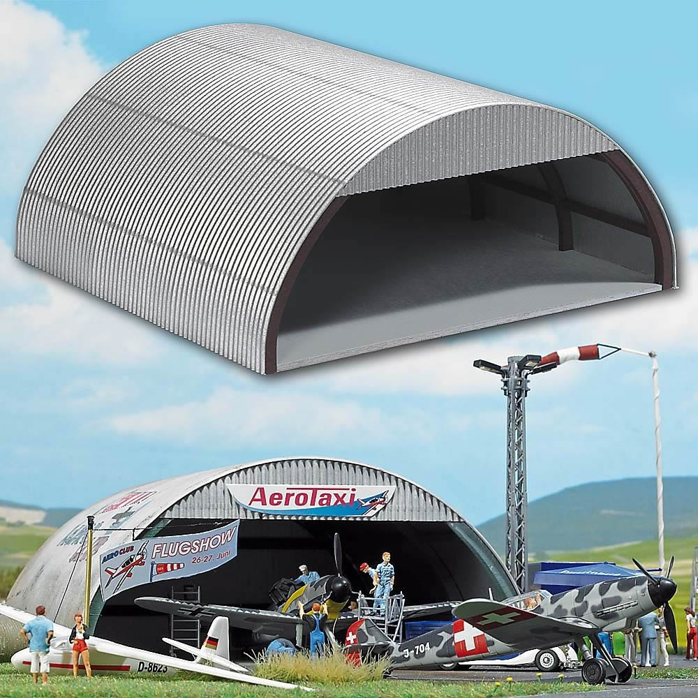 Busch 1408 Airplane Hangar