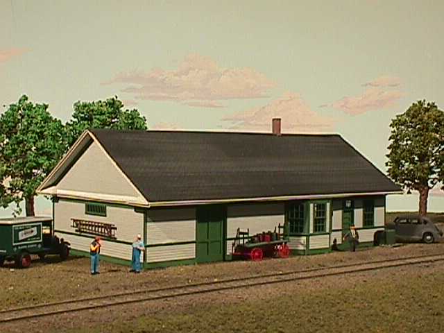 American Model Builders 133 HO Great Northern Combi Depot Laser Art Building Kit
