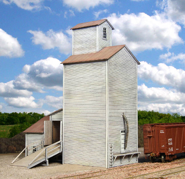 American Model Builders 115 HO Farmer's Grain/Stock Co. Laser Art Wood Kit