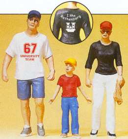 Preiser 45106 G Young Family Figures (Set of 3)