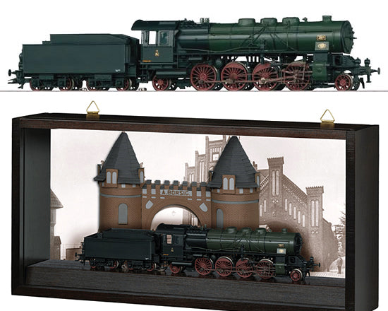 Marklin 37938 HO Prussian Class P 10 2-8-2 Steam with Display Case with DCC/Set