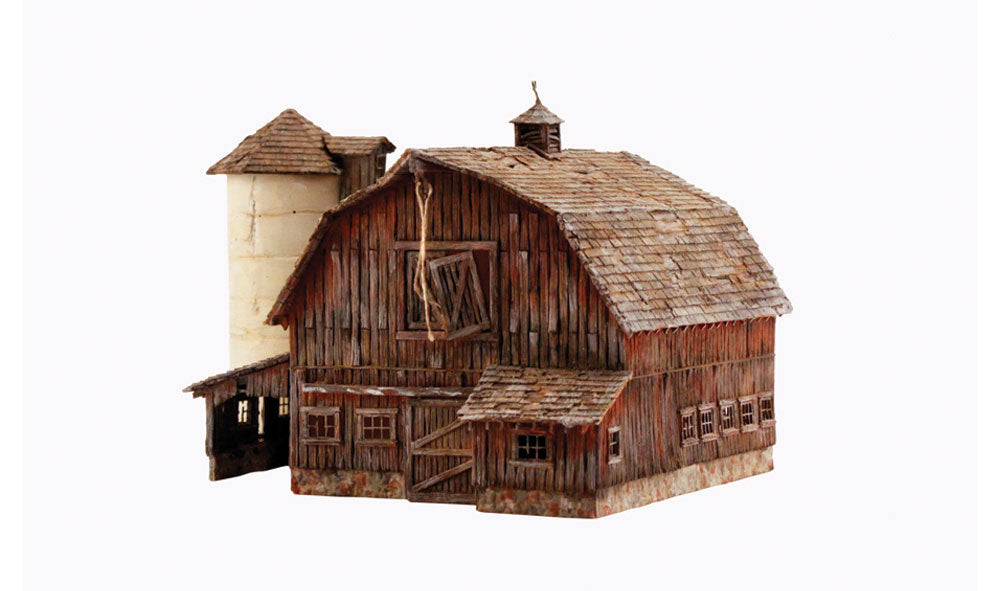 Woodland Scenics BR4932 N Built-&-Ready Old Weathered Barn Building W/LED