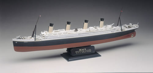 Revell 85-0445 1:570 RMS Titanic Plastic Model Kit