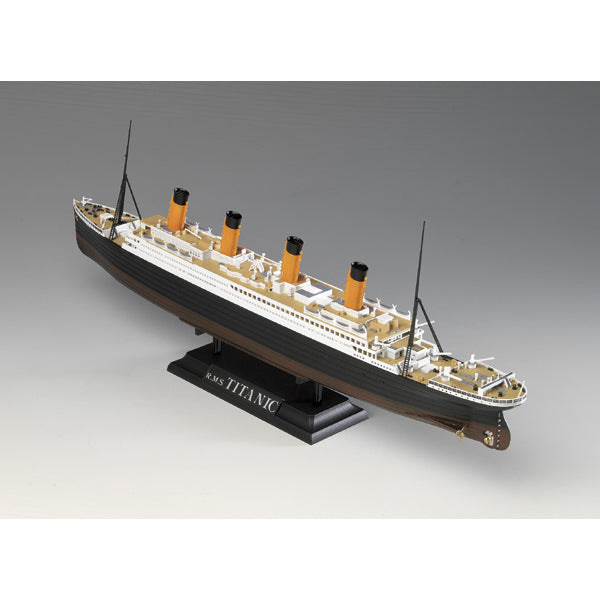 Academy 14214 1:700 R.M.S Titanic Ship Kit