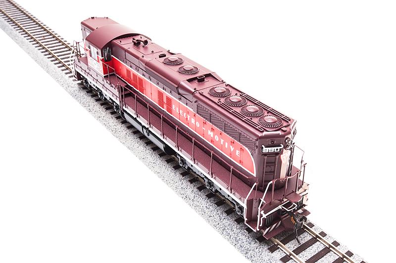 Broadway Limited 2394 HO EMD SD7 #990 with Sound & DCC - Paragon2™