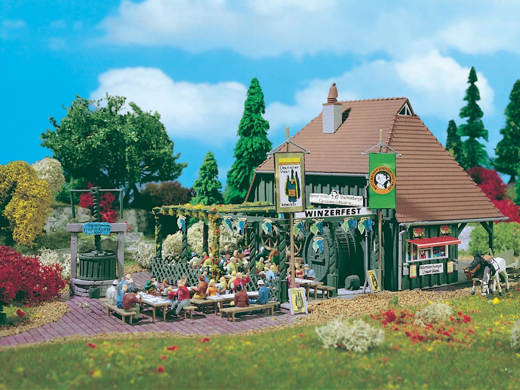 Vollmer 3680 HO Scale Winery Festival Plastic Building Kit