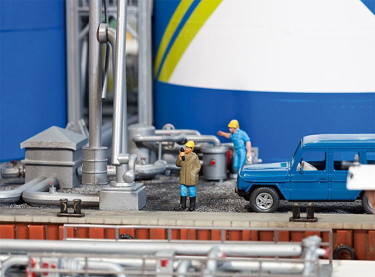 Faller 130485 HO Aral Oil Tank Farm Kit