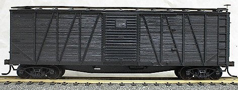 Accurail 4500 40'Wd box undc mtl dr/end