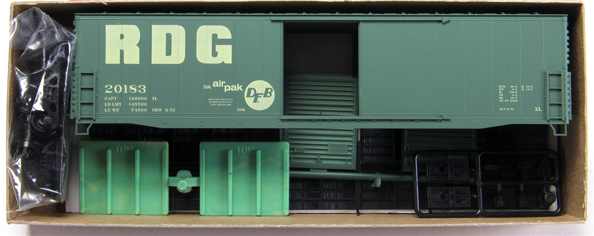Accurail 5721 HO RDG 50' WELDED BOXCAR