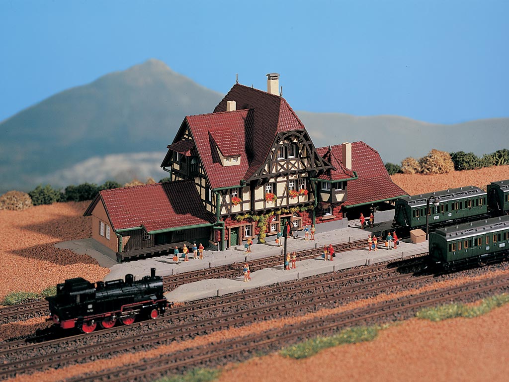 Vollmer 9510 Z Scale Highland Station Neuffen Building Kit