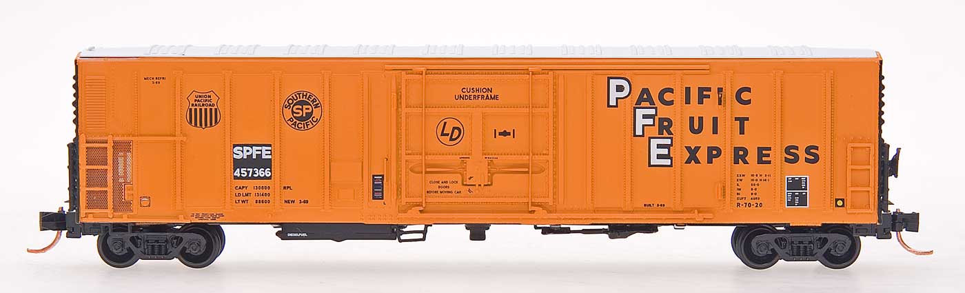 InterMountain 68825 PFE R-70-20 Mechnical Reefer - Ready to Run