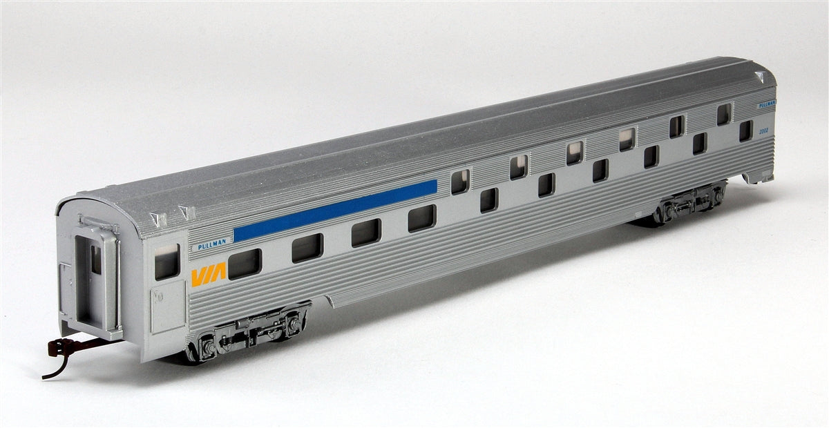 Con-Cor 75111 85' Streamlined Slumber Coach - Assembled w/McHenry Couplers