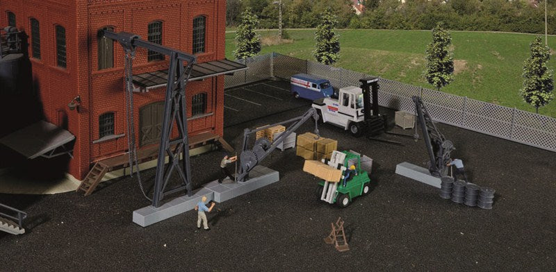 Kibri 38101 HO Scale Lifting Equipment Set with Crane