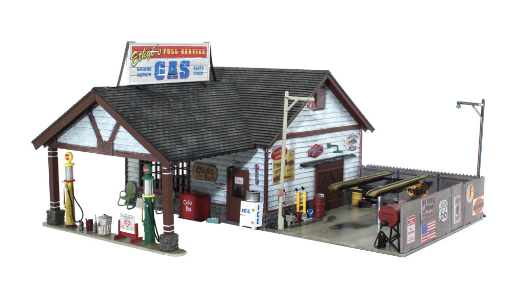 Woodland Scenics BR4935 N Built-&-Ready Ethyl's Gas & Service Building