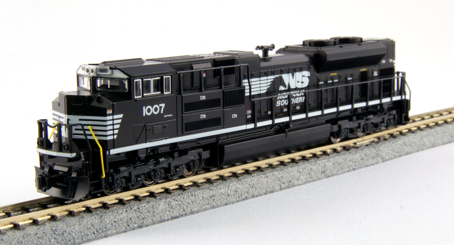 Kato 176-8506 N Norfolk Southern SD70ACe Diesel Locomotive #1007