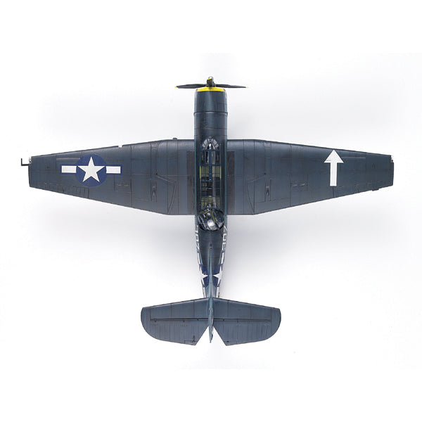 Academy 12285 1:48 TBM-3 USS Bunker Hill Torpedo Bomber Military Plane Kit