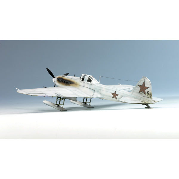 Academy 12286 1:48 IL-2 Stormovik Single-Seater Fighter w/Skis Airplane Kit