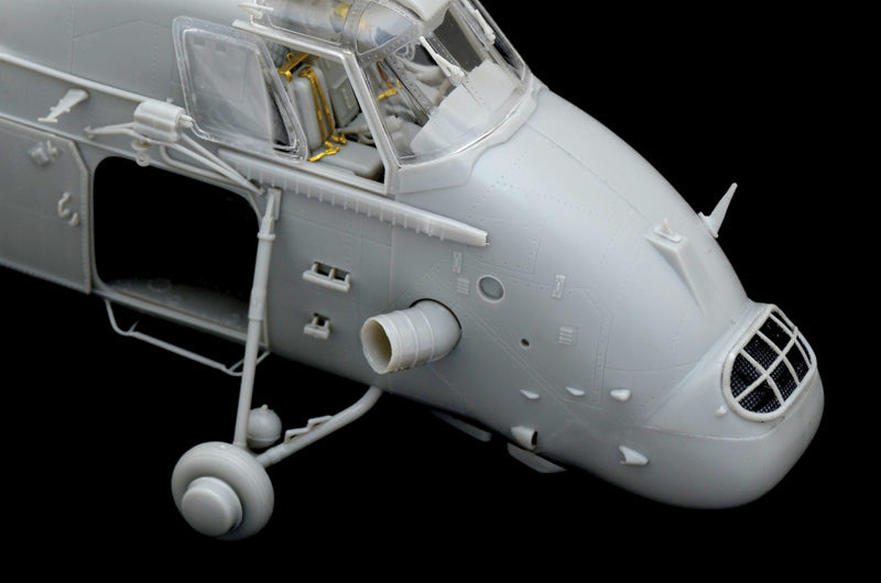 Italeri 2720 1:48 Wessex UH5 30th Anniv Falklands War Military Helicopter Kit