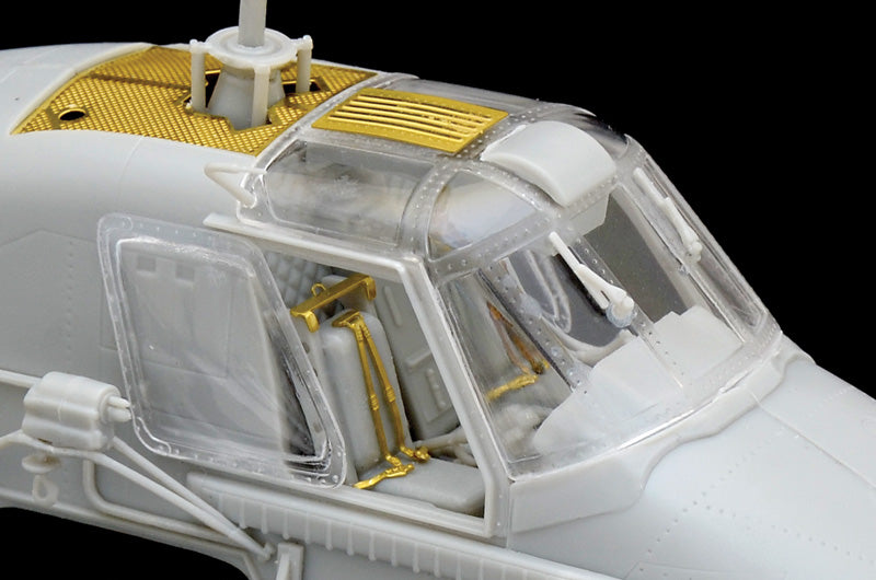 Italeri 2720 1:48 Wessex UH5 30th Anniv Falklands War Military Helicopter Kit