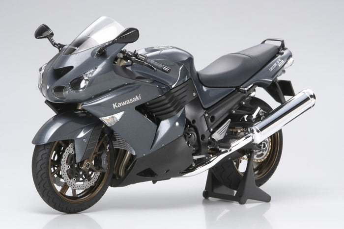 Tamiya 14111 1:12 Kawasaki ZZR 1400 Motorcycle