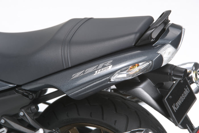 Tamiya 14111 1:12 Kawasaki ZZR 1400 Motorcycle