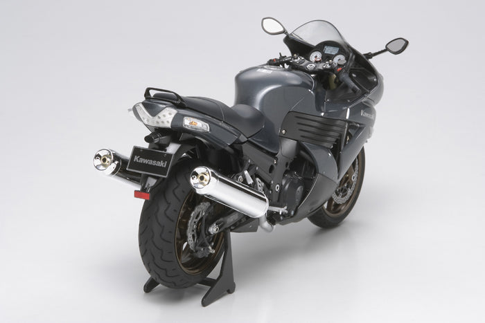 Tamiya 14111 1:12 Kawasaki ZZR 1400 Motorcycle