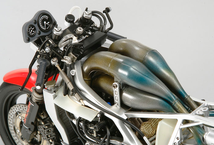 Tamiya 14121 1:12 1984 Honda NSR500 Racing Motorcycle – Trainz