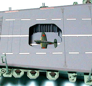 Tamiya 31215 1:700 IJN Shinano Aircraft Carrier Waterline