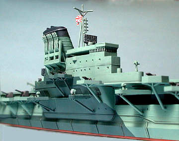 Tamiya 31215 1:700 IJN Shinano Aircraft Carrier Waterline