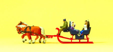 Preiser 30420 HO Tourists in Horse Drawn Sleigh Figures (Set of 7)
