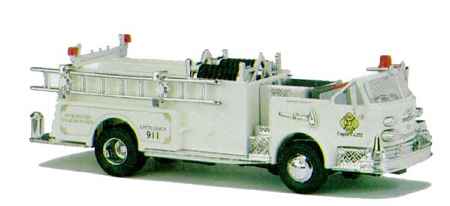Busch 46017 HO 1:87 LaFrance Pumper Open White Fire Truck