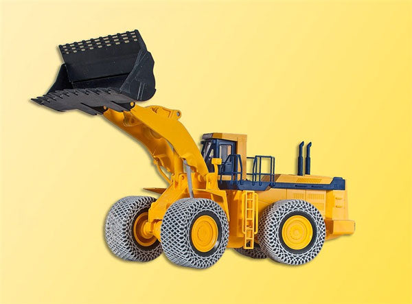Kibri 11454 HO Komatsu WA 800-2 Wheel Loader Plastic Model Kit