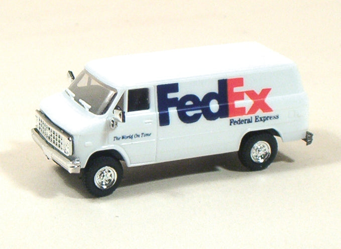Trident Miniatures 90103 1:87 FedEx Chevrolet Delivery Van